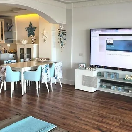 Holiday home Modernes Luxus-haus Mit Phantastischem Meerblick, Beheizter Pool Und Wifi