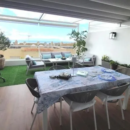 Сasa de vacaciones Modernes Luxus-haus Mit Phantastischem Meerblick, Beheizter Pool Und Wifi